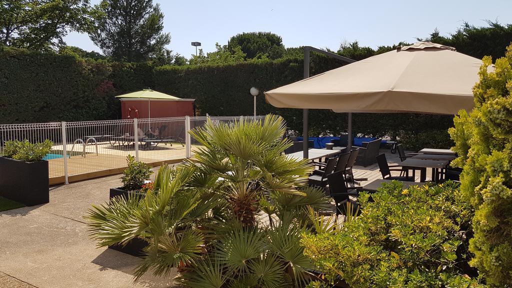 Kyriad Martigues Sud Exteriör bild