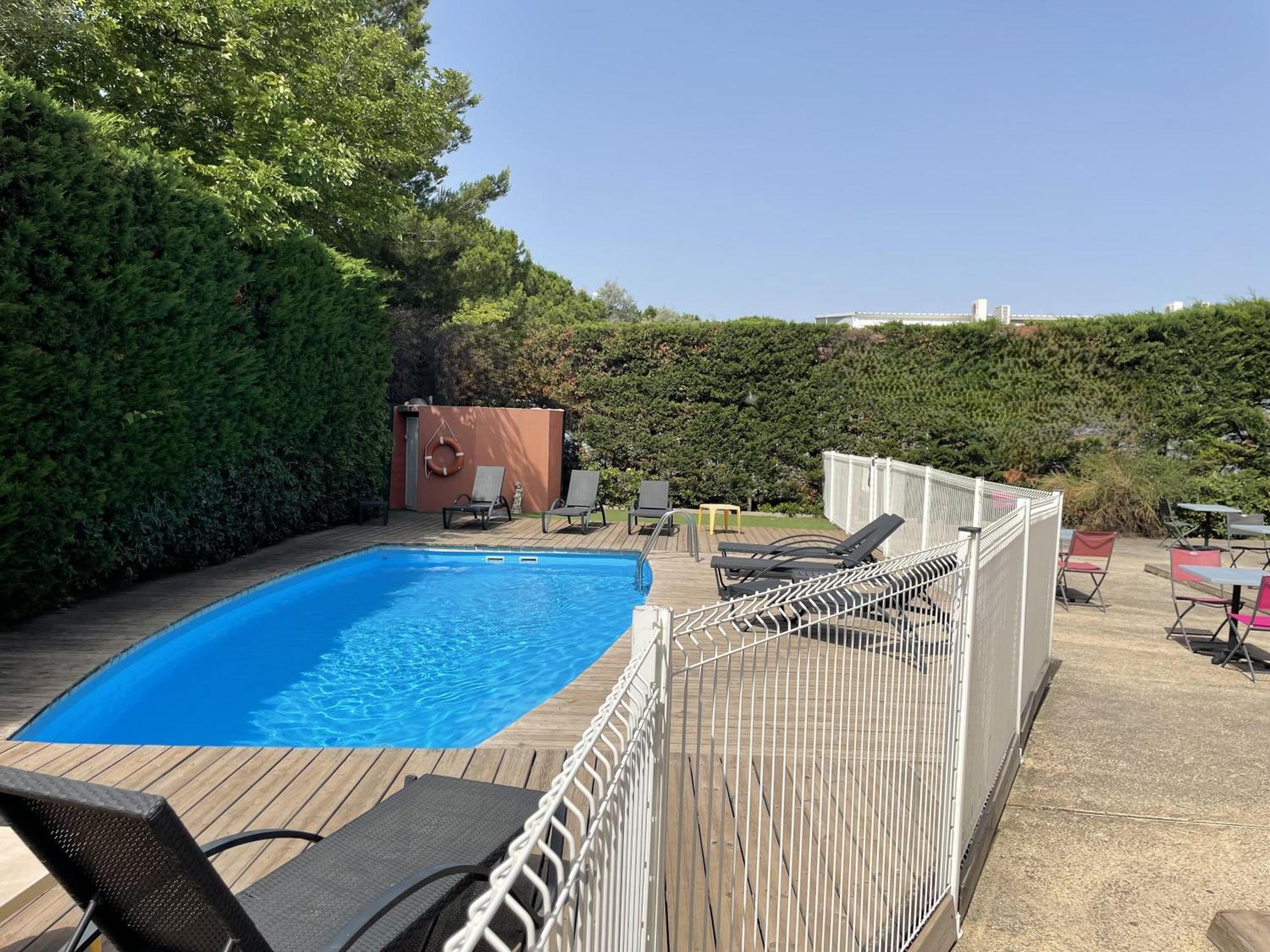 Kyriad Martigues Sud Exteriör bild