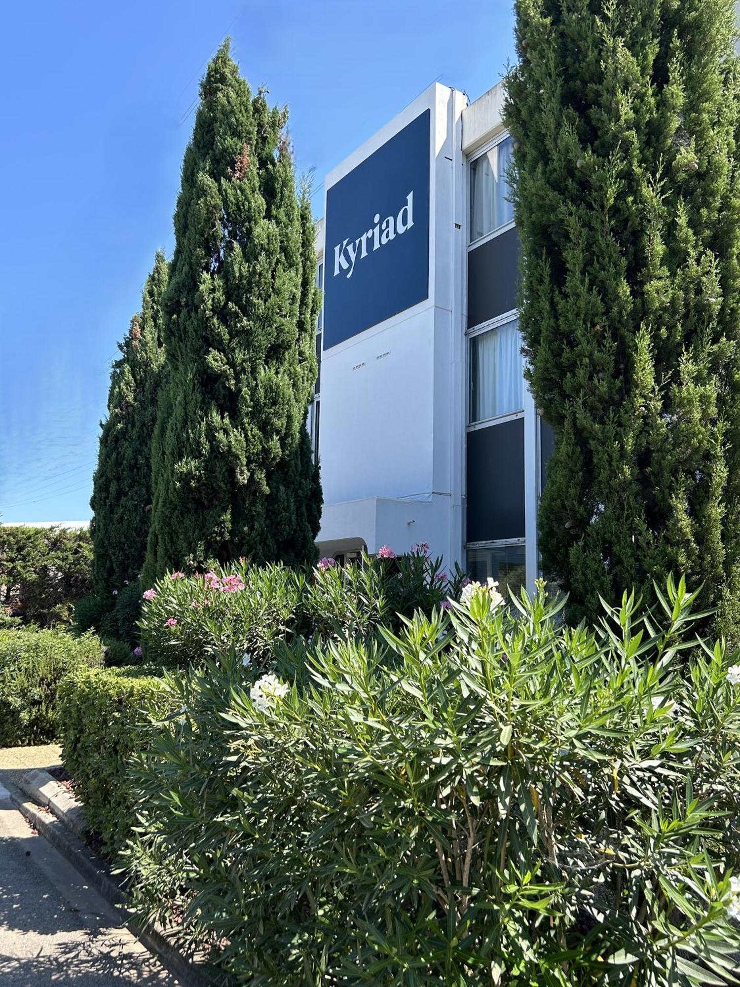 Kyriad Martigues Sud Exteriör bild